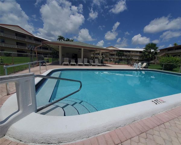 5300 Washington Street 114C, Hollywood, FL 33021