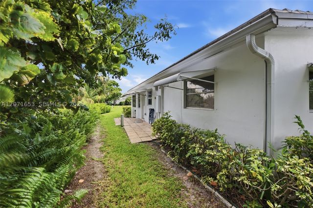 4305 NW 1 TER, Deerfield Beach, FL 33064