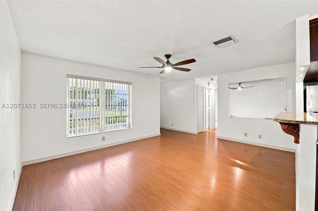 4305 NW 1 TER, Deerfield Beach, FL 33064