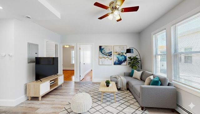 5A Ropes 2, Salem, MA 01970