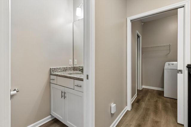 4147 Blakewood Drive, Shakopee, MN 55379