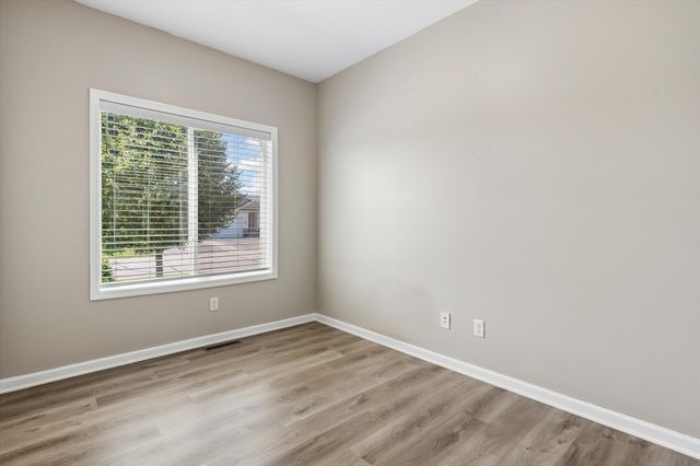 4147 Blakewood Drive, Shakopee, MN 55379