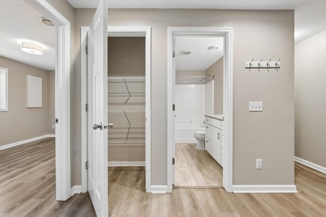 4147 Blakewood Drive, Shakopee, MN 55379