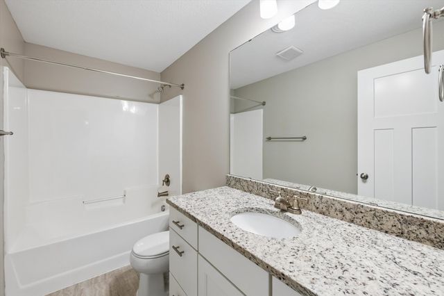 4147 Blakewood Drive, Shakopee, MN 55379