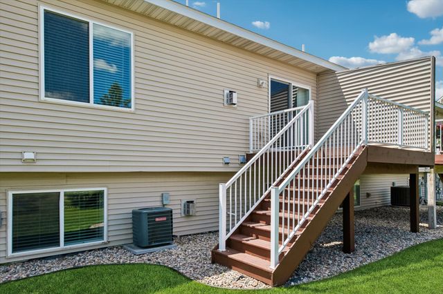 4147 Blakewood Drive, Shakopee, MN 55379