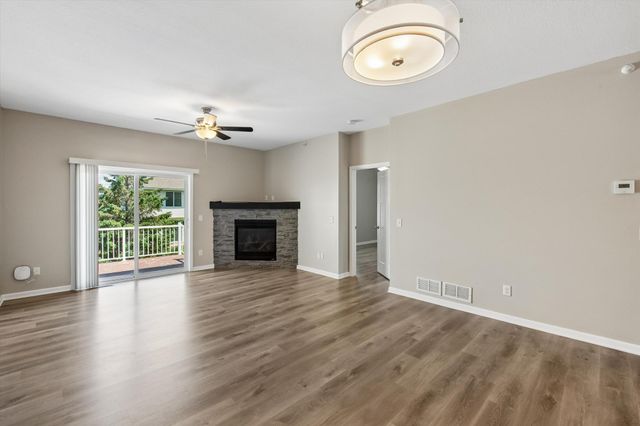 4147 Blakewood Drive, Shakopee, MN 55379