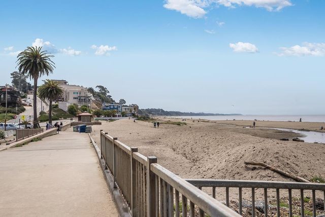 130 Hainline Road, Aptos, CA 95003