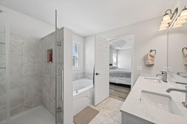 8599 Oakview Way N, Maple Grove, MN 55369