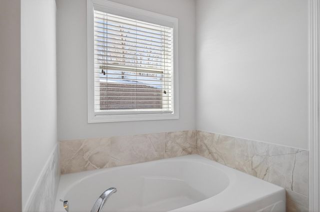 8599 Oakview Way N, Maple Grove, MN 55369