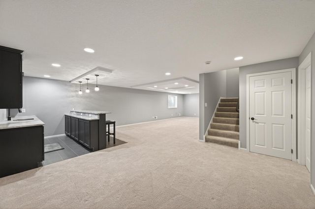 8599 Oakview Way N, Maple Grove, MN 55369