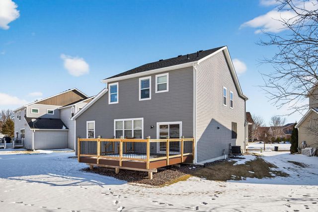 8599 Oakview Way N, Maple Grove, MN 55369