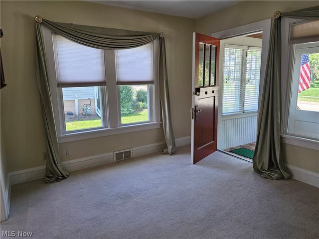116 Moffet Avenue, Chardon, OH 44024