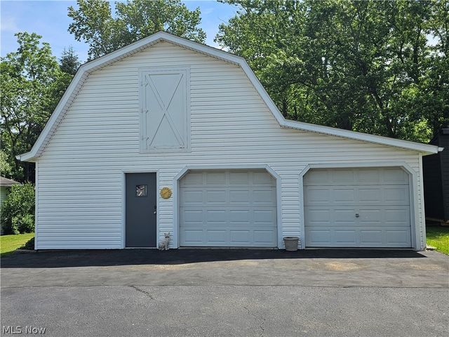 116 Moffet Avenue, Chardon, OH 44024