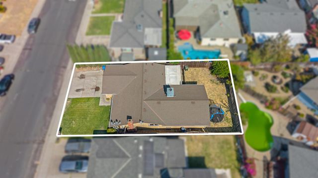 1122 Sapphire Way, Manteca, CA 95336