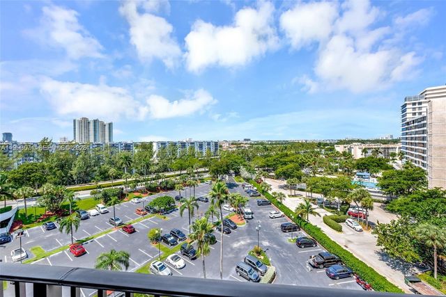 300 Three Islands Blvd 108, Hallandale Beach, FL 33009
