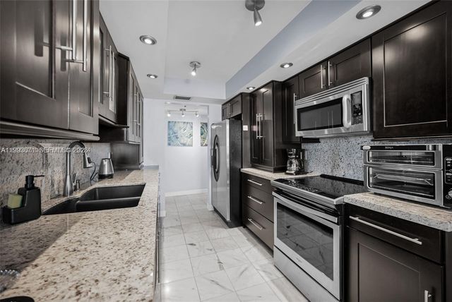 300 Three Islands Blvd 108, Hallandale Beach, FL 33009