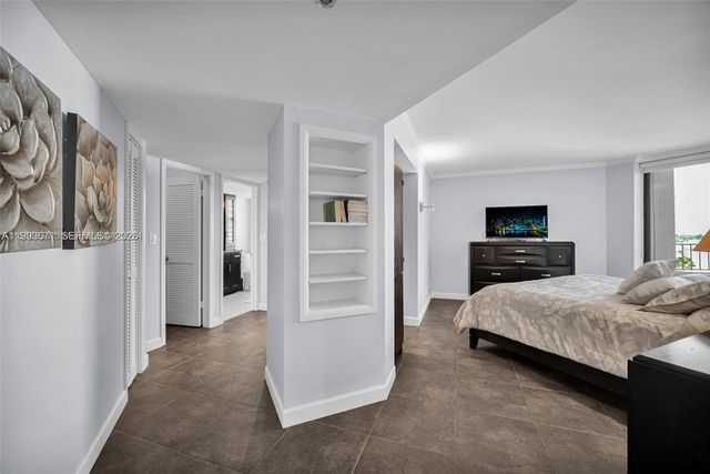 300 Three Islands Blvd 108, Hallandale Beach, FL 33009