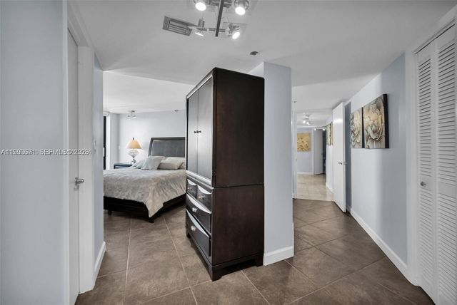 300 Three Islands Blvd 108, Hallandale Beach, FL 33009