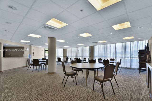 300 Three Islands Blvd 108, Hallandale Beach, FL 33009