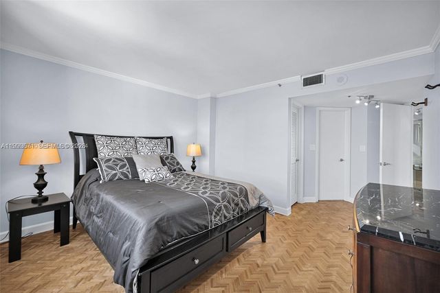 300 Three Islands Blvd 108, Hallandale Beach, FL 33009