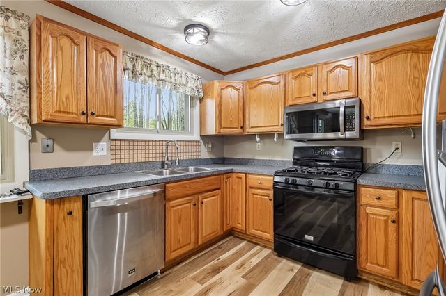 14747 Hartford Trail, Strongsville, OH 44136