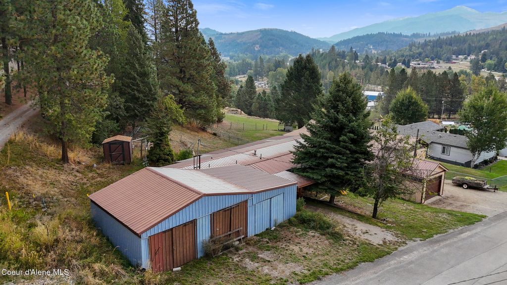 134 Valley View Rd, Kingston, ID 83839