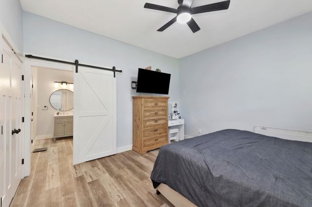 408 E 8th St, Newton, KS 67114