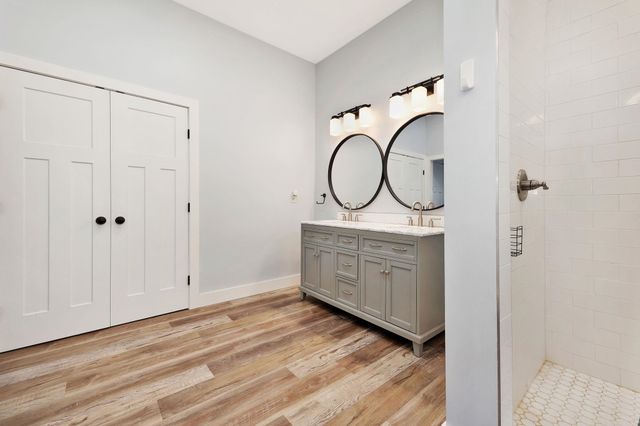 408 E 8th St, Newton, KS 67114