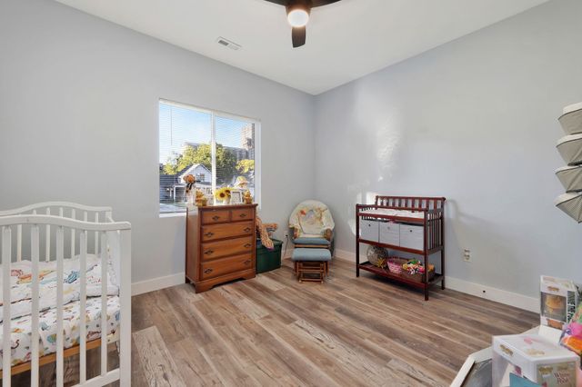 408 E 8th St, Newton, KS 67114