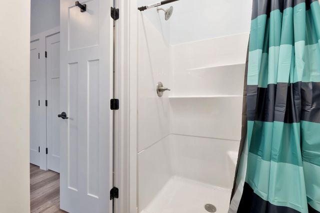 408 E 8th St, Newton, KS 67114