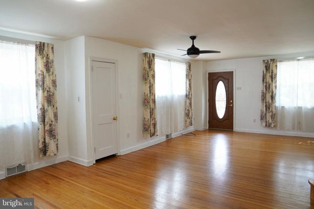 244 WILLIAMS RD, Bryn Mawr, PA 19010