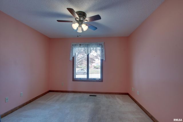 3130 Acadia Way, Quincy, IL 62305