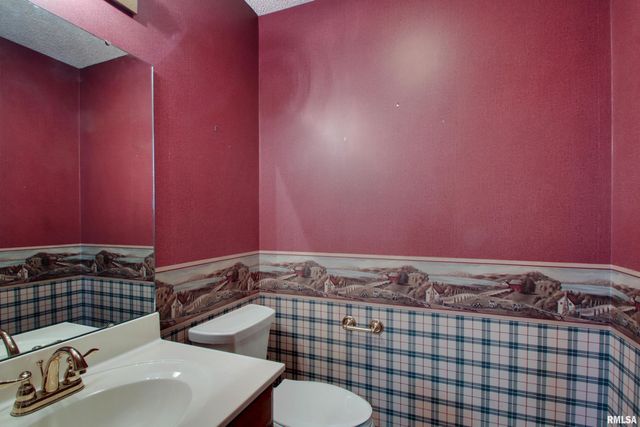 3130 Acadia Way, Quincy, IL 62305