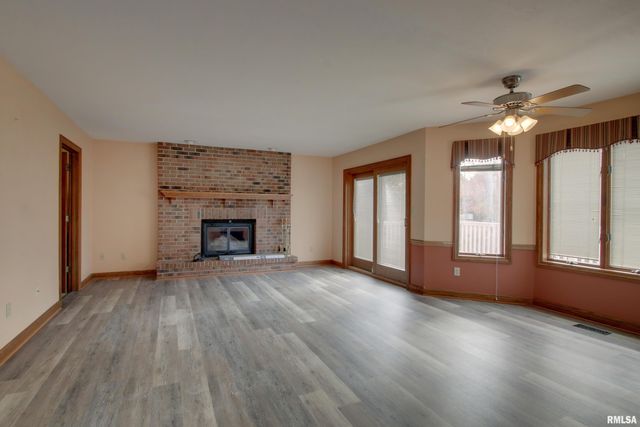 3130 Acadia Way, Quincy, IL 62305