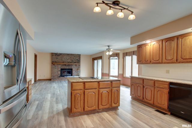 3130 Acadia Way, Quincy, IL 62305