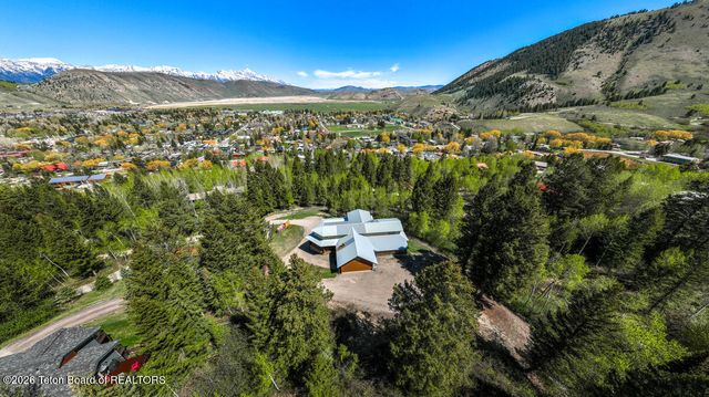 759 KEATS GROVE, Jackson, WY 83001