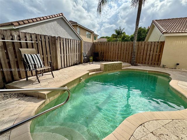 6864 Sugarloaf Key St, Lake Worth, FL 33467