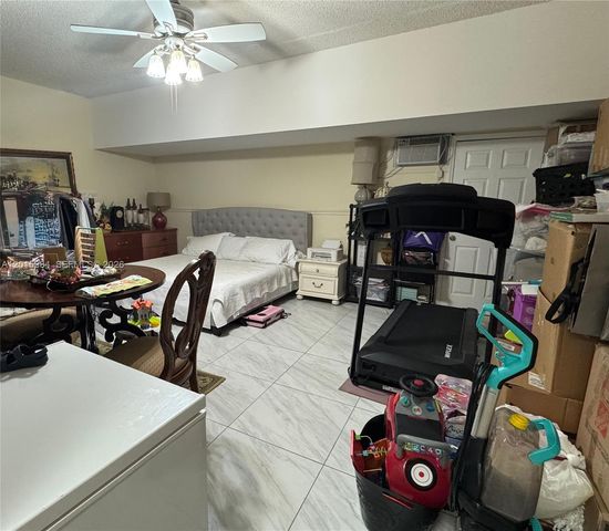 6864 Sugarloaf Key St, Lake Worth, FL 33467