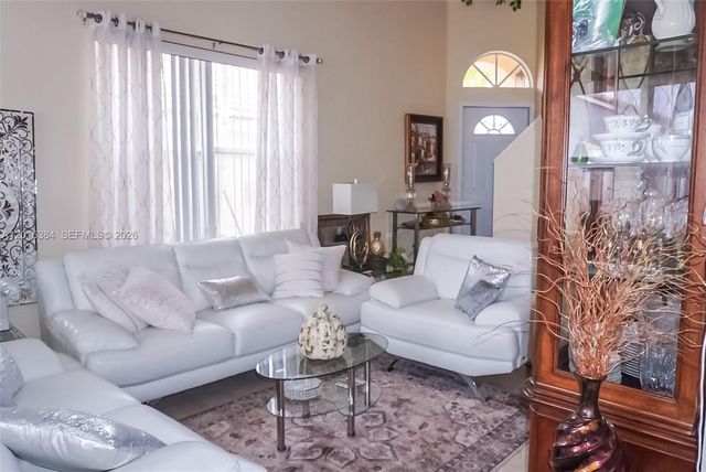 6864 Sugarloaf Key St, Lake Worth, FL 33467