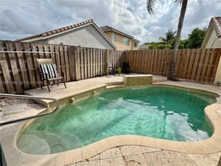 6864 Sugarloaf Key St, Lake Worth, FL 33467