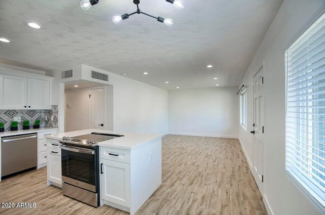 2509 E COOLIDGE Street, Phoenix, AZ 85016