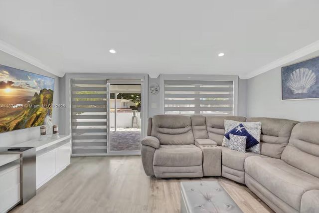 2301 Yellowtail Dr, Marathon, FL 33050