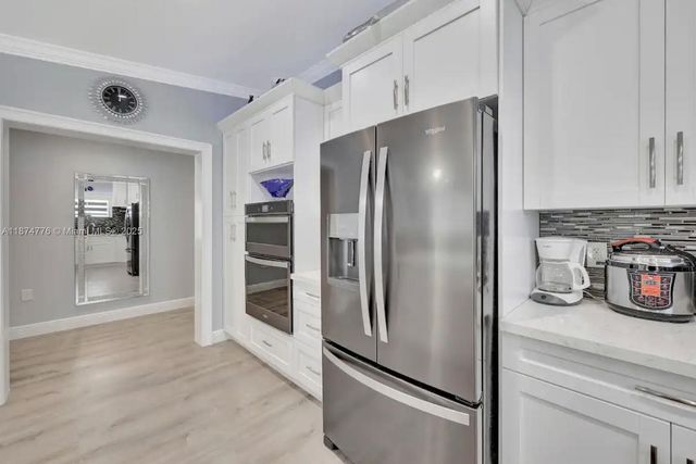 2301 Yellowtail Dr, Marathon, FL 33050