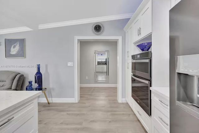 2301 Yellowtail Dr, Marathon, FL 33050