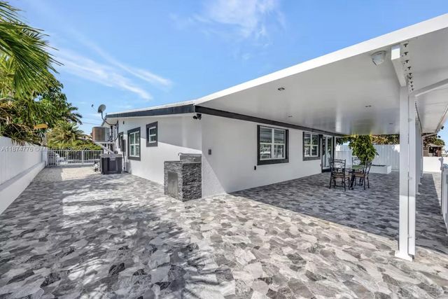 2301 Yellowtail Dr, Marathon, FL 33050