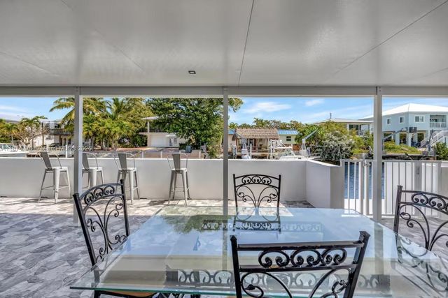 2301 Yellowtail Dr, Marathon, FL 33050