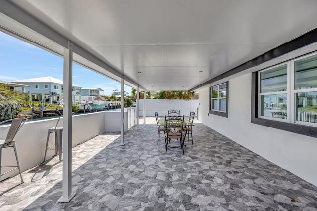 2301 Yellowtail Dr, Marathon, FL 33050