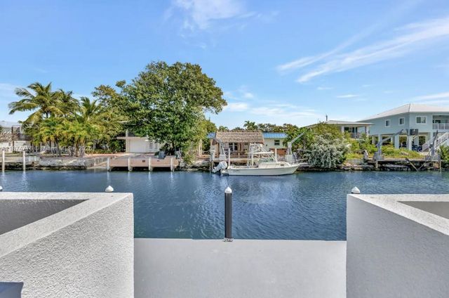 2301 Yellowtail Dr, Marathon, FL 33050