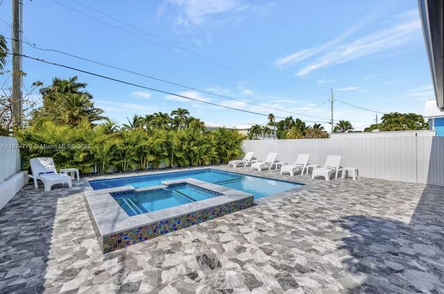 2301 Yellowtail Dr, Marathon, FL 33050