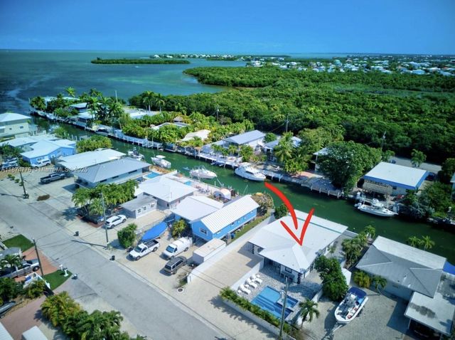 2301 Yellowtail Dr, Marathon, FL 33050